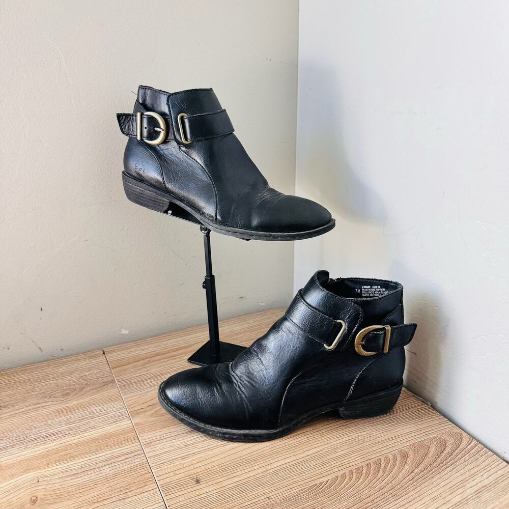 B.O.C. Women's Cloud Ankle Boots in black faux leather Size 7